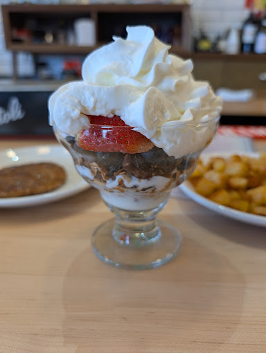 Cafemadison's tweet photo. custom ice cream🥰 https://t.co/R6x8A8h4hd