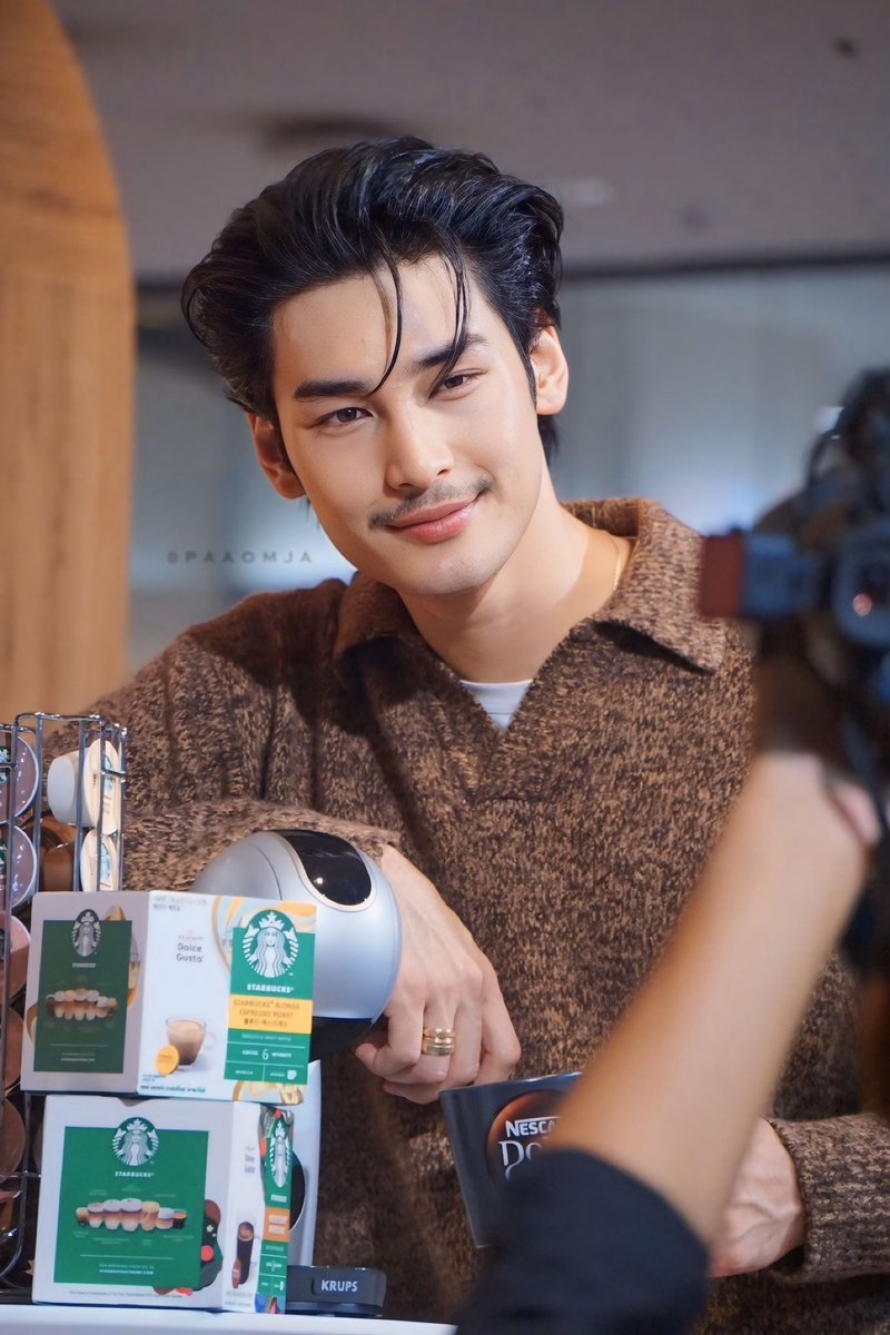 siroda555's tweet photo. *･゜ﾟ*:.｡..｡.:*#ApoNattawin*:.｡. .｡.:*･゜ﾟ･*
                    ♡@Nnattawin1♡

#DolcegustoxApo

        before                            after https://t.co/8vY923pCC8