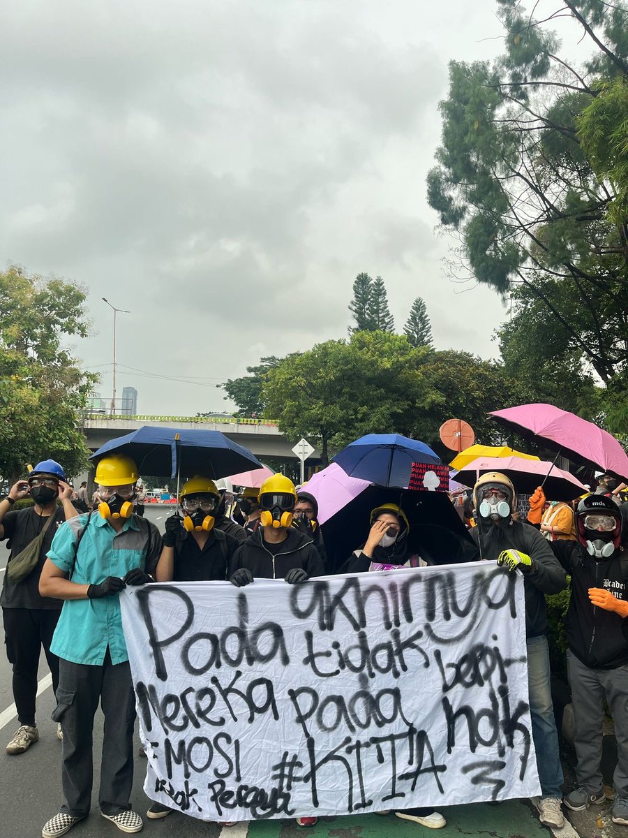 barengwarga's tweet image. 📍 Jakarta

Utamakan perlindungan diri agar bisa melawan dengan maksimal!