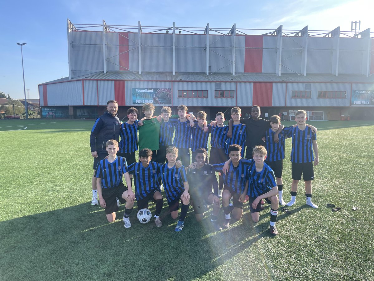 Year 9 Streetly Football beat Blue Coat in the Walsall Schools' Cup on the 4G astroturf at Walsall FC yesterday! 🏆

Well done lads! 👊

<a href="/StreetlyAcademy/">The Streetly Academy</a> <a href="/StreetlyYr9/">StreetlyYr9</a>