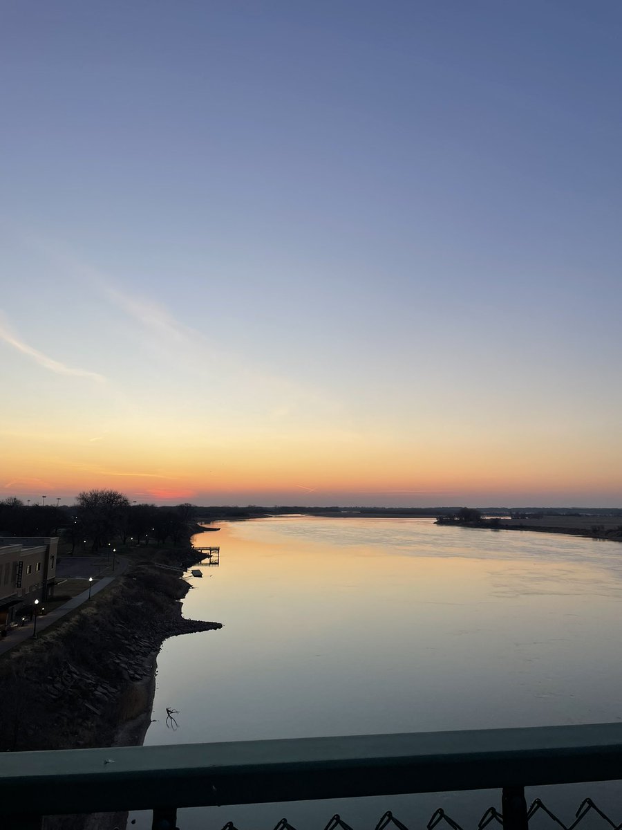 Going to be another beautiful day in Yankton! Love football in the spring!!