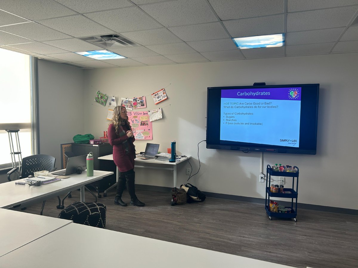 Robyn from Simply For Life joined our Horizons Work Experience session to discuss nutrition and balanced diets. Thanks for inspiring healthy habits and mindful choices!

#Nutrition #HealthyLiving #Wellbeing