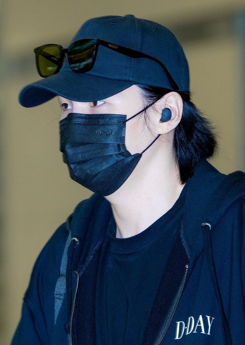 bziaizbo's tweet photo. Those who turn you into a monster and soulless, who dare to say something about you, have no conscience, no honor, no dignity. You have shown that you are above this. I am proud of you. I love you more than yesterday ♡
#YOONGI #SUGA #AgustD @BTS_twt
#D_86 https://t.co/jV3RxL36A6