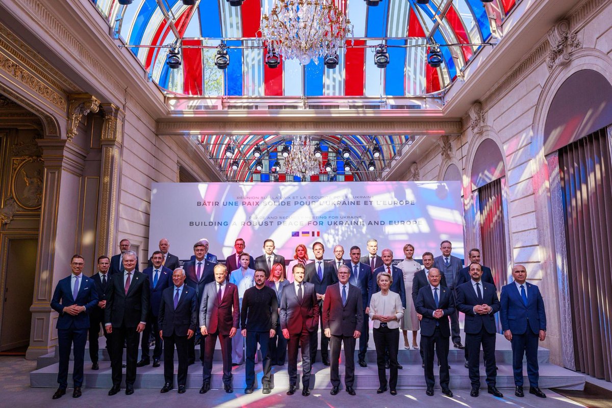 📍 In Paris for the 4th Ukraine meeting.

We’re working to strengthen Ukraine’s security - and Europe’s as a whole.

Reinforcing Ukraine to defend itself is the starting point.
 
We also need a common and long-term plan.
 
This is our Readiness 2030 plan.