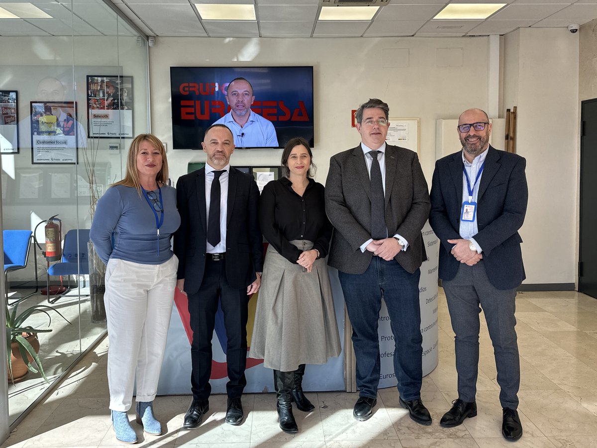 El pasado martes, recibimos en nuestras instalaciones al concejal delegado del Ayto. de Leganés, José Eugenio Marín. 

Hablamos sobre el impulso de la formación y el empleo en la localidad. Agradecemos su interés y disposición para futuras colaboraciones.

<a href="/Legans_Comercio/">Leganés Desarrollo Local y Empleo</a>