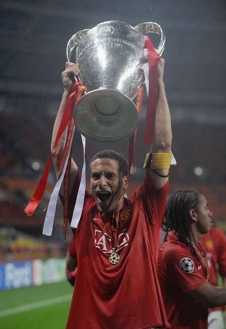 🚨 - Alan Shearer, Gary Lineker, and Micah Richards rank the Top 10 Greatest Champions League Centre-Backs:

10. John Terry
9. Jaap Stam
8. Alessandro Nesta
7. Virgil van Dijk
6. Pepe
5. Gerard Pique
4. Rio Ferdinand
3. Carles Puyol
2. Sergio Ramos
1. Paulo Maldini