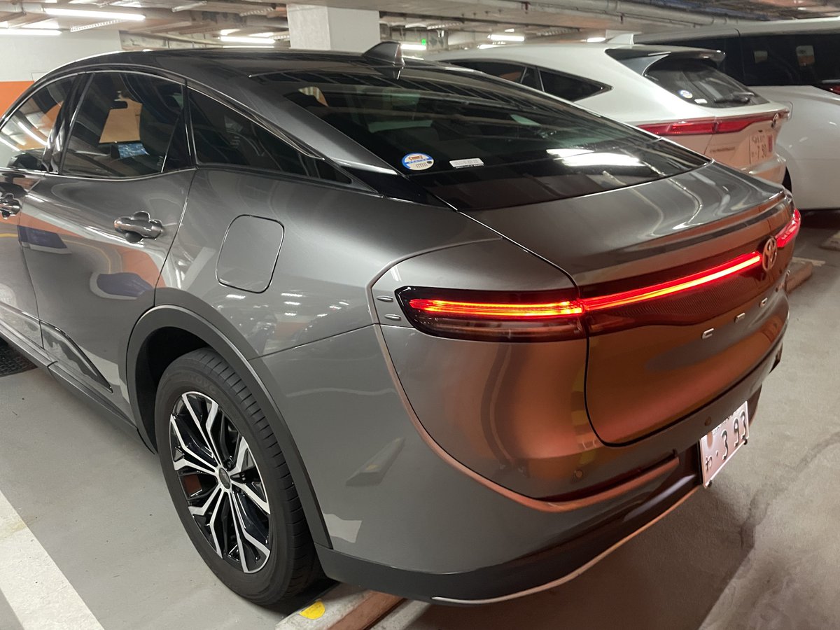 ken_zrx's tweet photo. 以前から気になっていたクラウンクロスオーバーに
車体が結構大きかったので不安でしたが、普段マイカーを運転してるのですぐになれました
加速も良くて快適でした https://t.co/FBhhKFoPYA