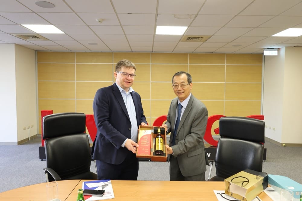 Petr Očko tweet media