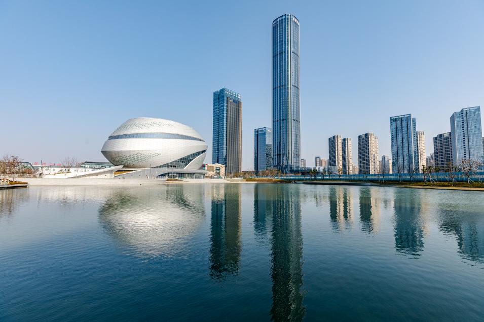 AmzChina's tweet photo. Oh my! The world of "#TheThreeBodyProblem" has arrived in #Suzhou! The Suzhou Future Science Fiction Museum has officially opened. It's China’s first indoor #scifi theme park spanning the entire Three-Body Problem trilogy, with 20 immersive experiences.#Jiangsu #museum https://t.co/ZoNbvF4blz