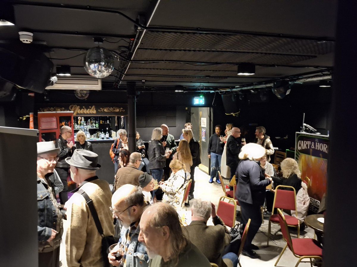 An amazing launch yesterday for Echoes from the Bridge and Modern London Sound Exhibitions! 
Thank you to everyone who joined us for a wonderful evening!
Stay tuned for the launch of our website, and a film featuring footage from the event.
Any questions email Bill@ech.org.uk.