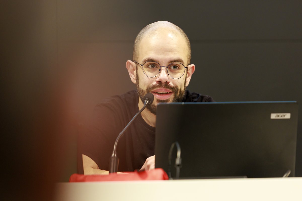 Álex Mesa tweet media