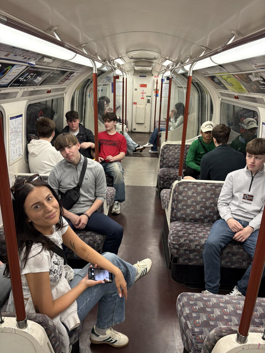 StCuthbertsEng's tweet photo. … but sometimes we need the help of @TransportFor 🚊
@StCuthbertsCC @StCuthberts6th
#LitonTour #LitinLondon #StCuthbertsFormingGreatMen #tubelife https://t.co/8OX0jN3TDs