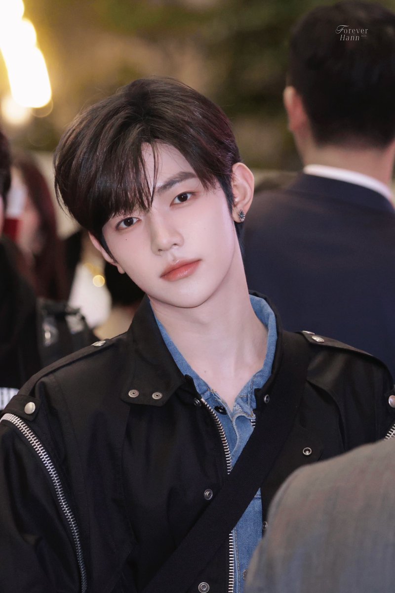 Forever021Hann tweet media