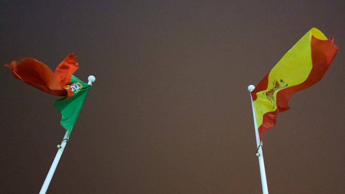 BFMTV's tweet image. Après le Portugal en excédent, l'Espagne ramène son déficit public à 2,8% du PIB en 2024
l.bfmtv.com/BL6b