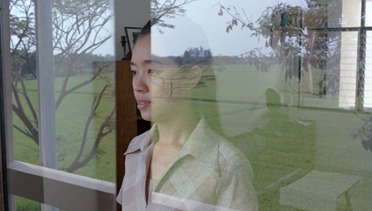 testimonec's tweet photo. Syndromes and a Century แสงศตวรรษ (2006) dir. Apichatpong Weerasethakul https://t.co/cID9KI1Ppn
