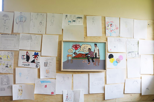 CNP_Kamenge's tweet photo. L'art comme outil thérapeutique : Le @CNP_Kamenge a récemment organisé une exposition de dessins réalisés par des patients. Ces œuvres permettent de comprendre leurs émotions et de suivre leurs progrès.
#SantéMentale #ArtThérapie #GuérisonParLArt #CNPKamenge https://t.co/WBUcDQ3yoW