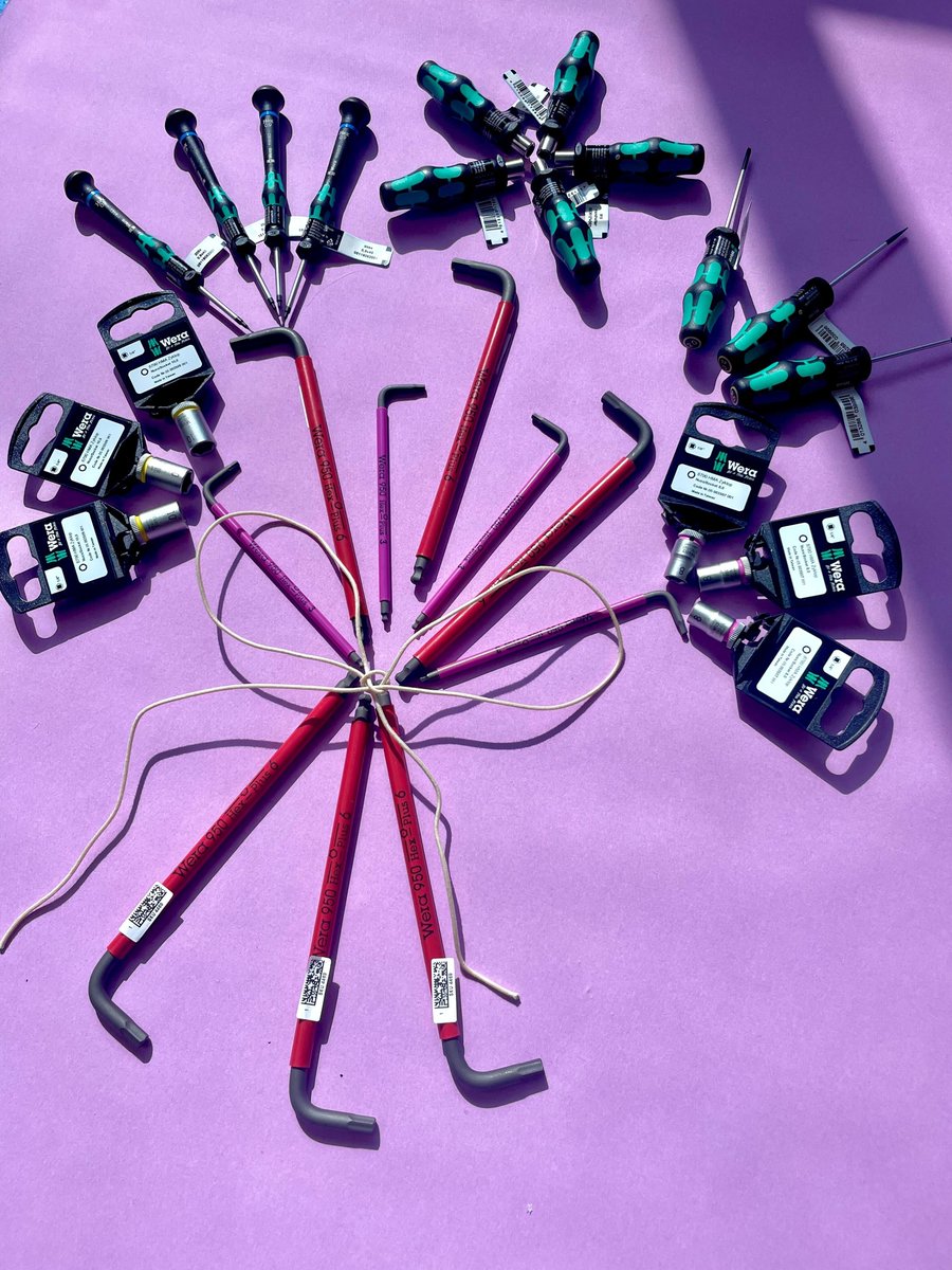 Glued to Music tweet media