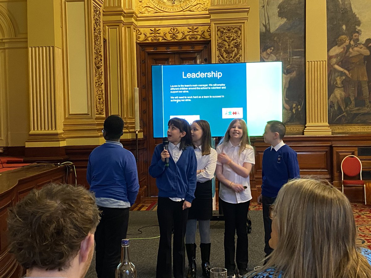 garycondie67's tweet photo. @PirieParkPS next to present. Making loom bands. Raising awareness of #AHDS @SEA_Edu @GlasgowHousing @GlasgowSEN @GlasgowCC @OurVoiceGSF @EdISGlasgow @TBF_Glasgow #GlasgowDD https://t.co/fDAzz4LRAf