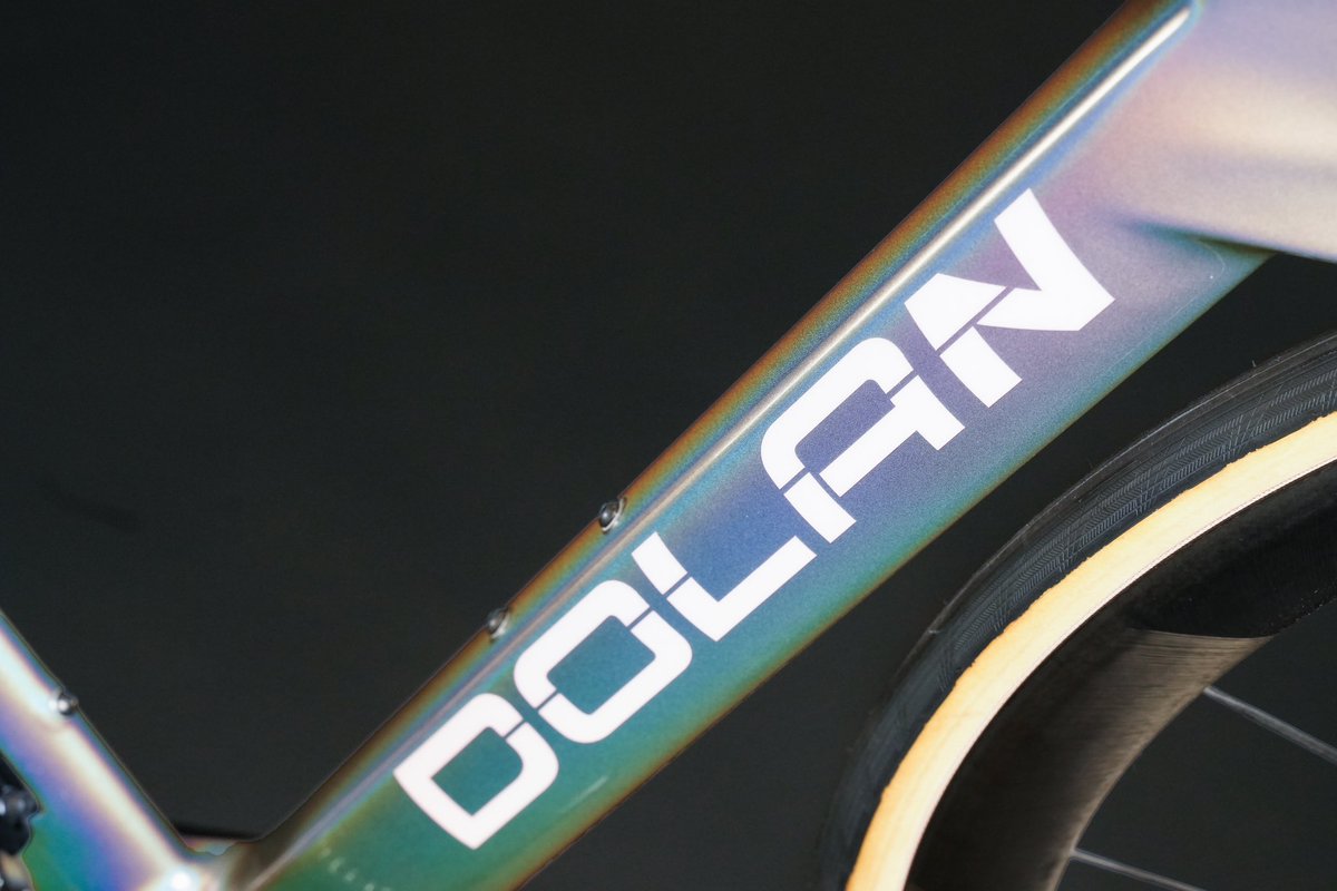 The Ares 3.0 looks pretty special in any paint but this one hits different 😮‍💨
.
.
#cycling #cyclinglife #cyclist #cyclingphotos #cyclingpics #cyclingapparel #cyclinglifestyle #cyclingculture #cyclingstyle #bicycle #bicycles #bicycling #bicycleporn #cyclingporn #cyclingshot