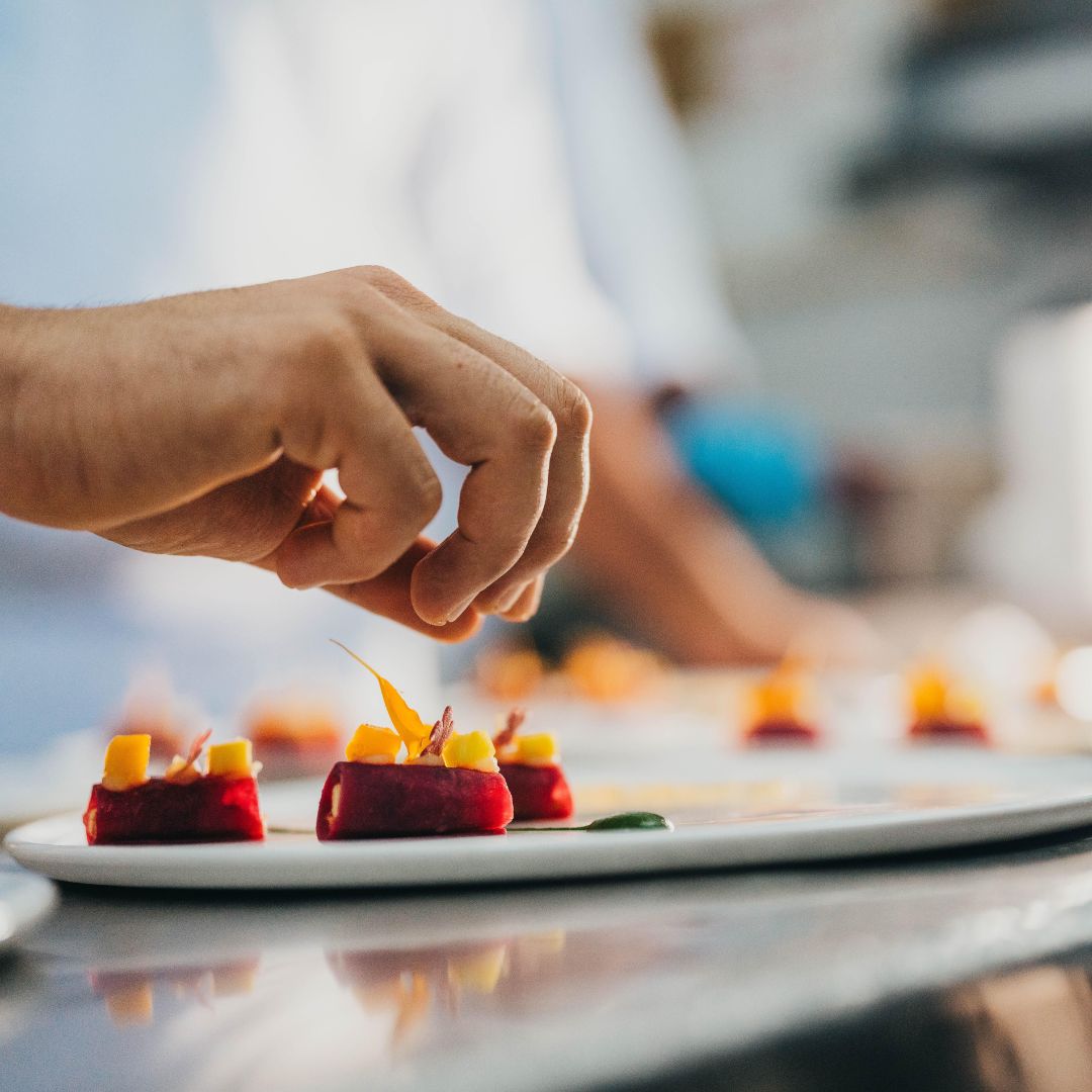 Which dish deserves the spotlight? 🍷

Cast your vote for the most stunning creation in 5 #competitions and stand a chance to win one of five exclusive gifts!

Vote now- pulse.ly/atbqsqet4g

#ConstanceFestivalCulinaire #Mauritius