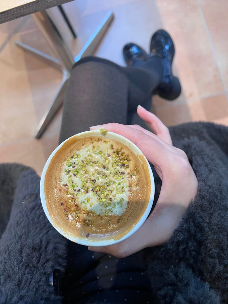 I drank a cup of coffee for breakfast☕️