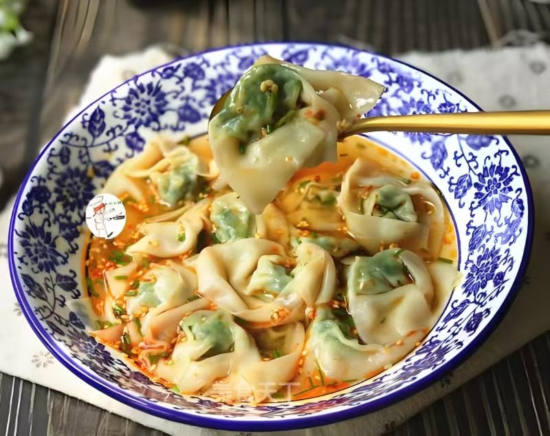 XinjiangTales's tweet photo. “Xinjiang’s Spring Obsession: Eating ‘Grass’ Never Tasted This Good！🥟  
Alfalfa-stuffed wontons? Crispy ‘green’ pancakes? Locals turn this weed into gourmet magic. PSA: Your salad game just got schooled. #SpringOnAPlate https://t.co/l6Mgm7pL3v