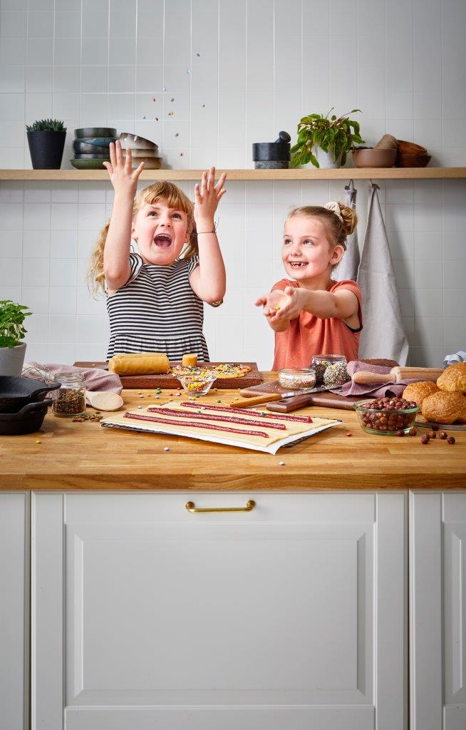 Bager i #Hjørring vil hjælpe børnefamilier med et praktisk bagekit til hyggelig bageaktivitet. konditor-bager.dk/frederikshavns…