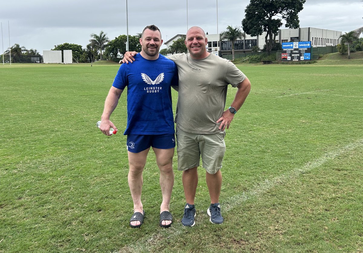 leinsterrugby's tweet photo. You’d never know who you’d bump into around here…

Front row union reunited 💙

⛪️ 🤝 🇿🇦 

#NeverLessThanEverything #FrontRowUnion https://t.co/vXDUwltBVB