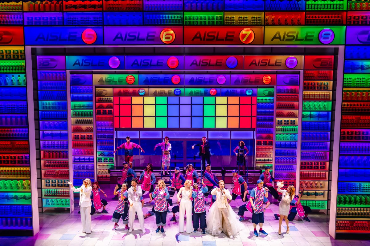 Happy #WorldTheatreDay! 😘

We can't wait to bring the boot scooting music of <a href="/OfficialSteps/">Steps</a> to stages across the UK &amp; Ireland! 💗

📸 @DannyKaan