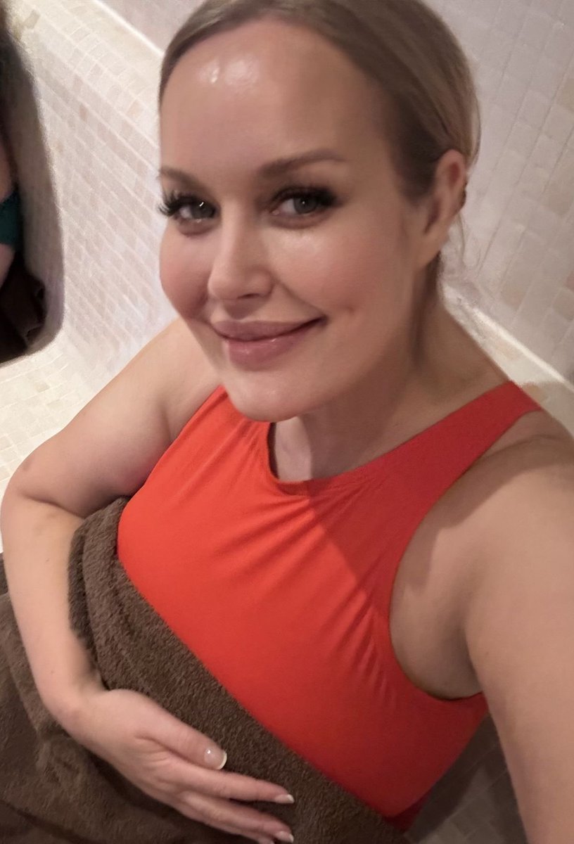 CynthBailey's tweet image. Drop a 🥰 in comment and see what happens!!!