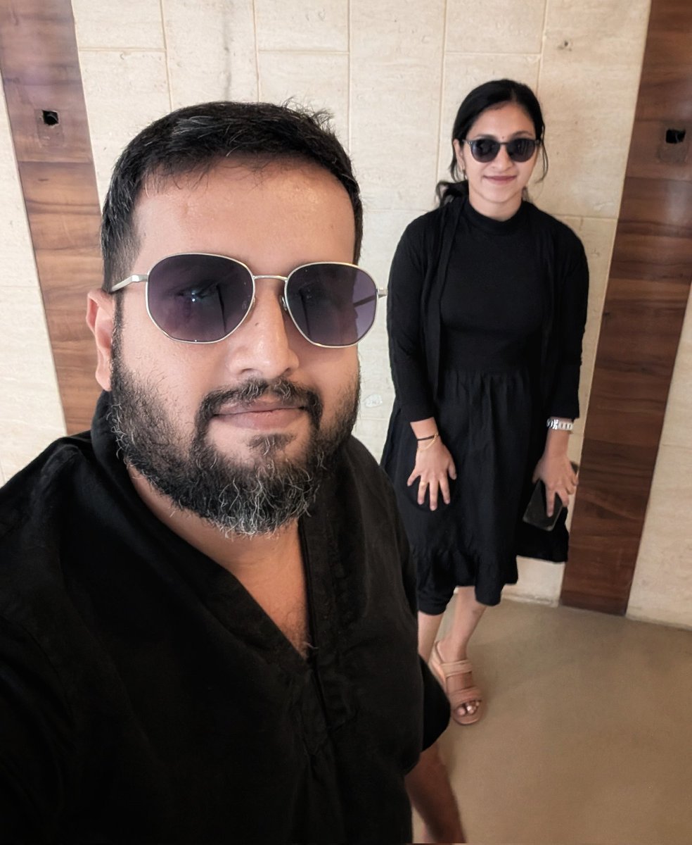 rahuldravidian's tweet photo. L2 Fever ! @PrithviOfficial @aashirvadcine @Mohanlal 

#antonyperumbavoor anna we have come in the dress code ! https://t.co/vUeCrfor5X