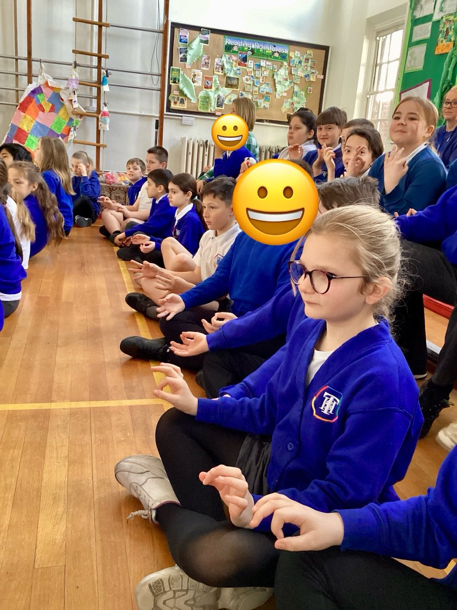 Practicing our mudras to feel calm and ‘amazing’ as part of our meditation