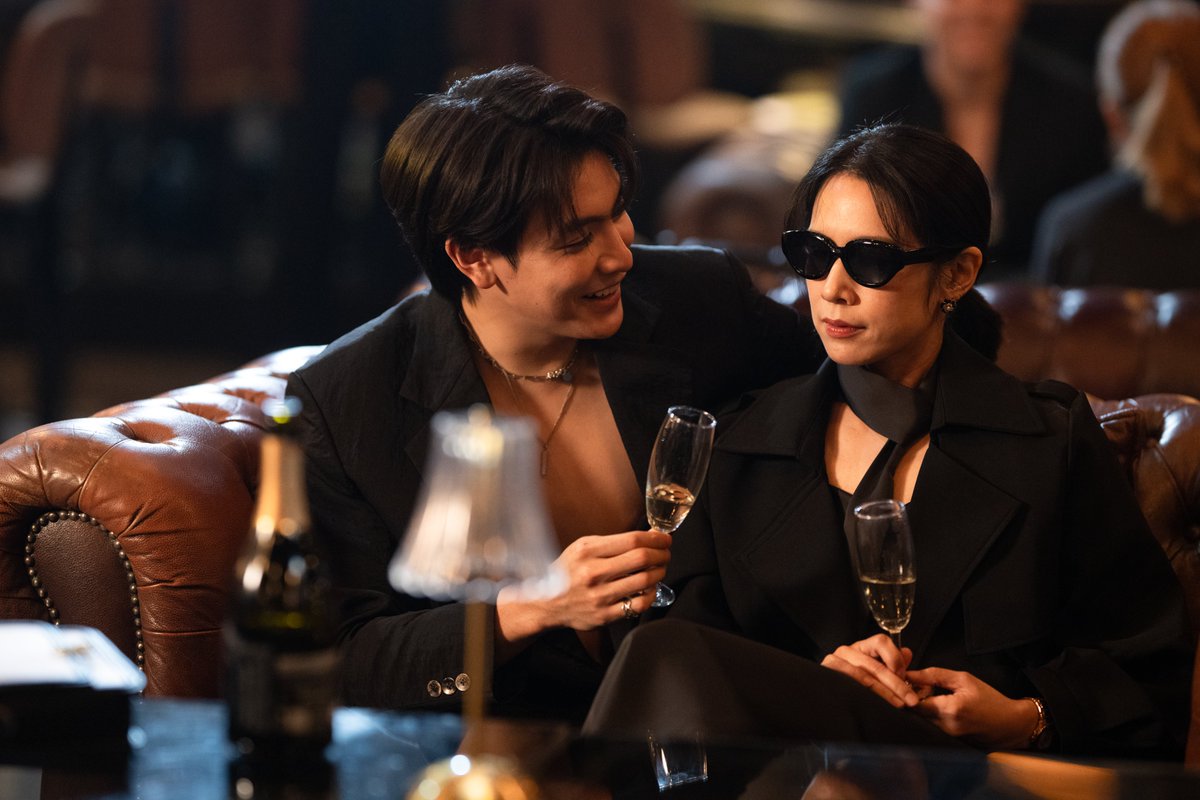 GMMTV's tweet image. ฝากติดตามผลงานของ "จุง-อาเชน" ใน Music Video ไม่ใช่ที่รัก ของ Num Kala
แฟนๆ สามารถติดตามรับชมได้แล้ววันนี้ทาง genierock

#ไม่ใช่ที่รัก #NumKala #genierecords 
#JoongArchen #GMMTV