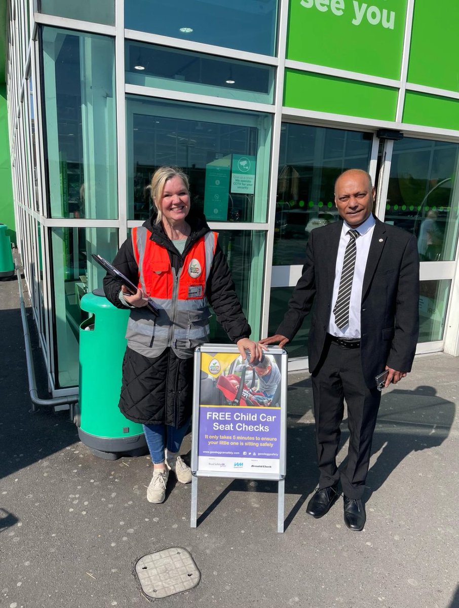 Massive thanks to Councillor Syed Ghani for joining our Good Egg expert at our Community Check Event in Barking &amp; Dagenham today.

It means a great deal as we know how busy you are and underlines strong commitment to protecting vulnerable little passengers from harm 👏😇♥️