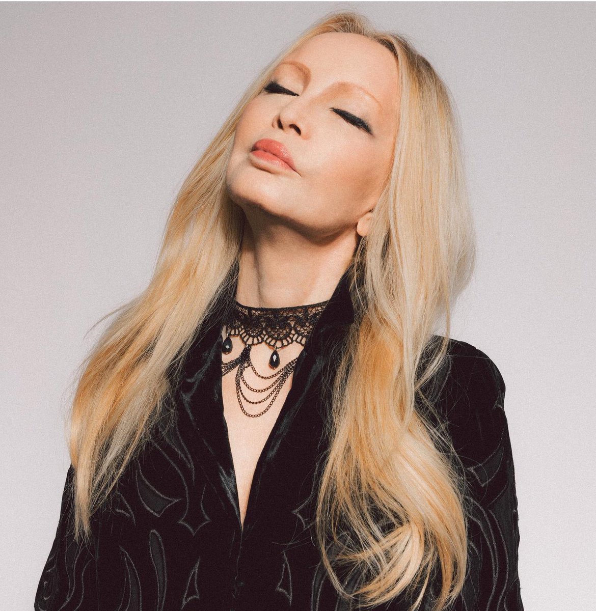 Vi è piaciuto il mio racconto sul Grand Canyon? 
Ci vediamo domani con altri aneddoti ✨ #hoprovatotutto 

Make up <a href="/pabloardizzone/">Pablo Ardizzone</a> 
Dress @simone_folco