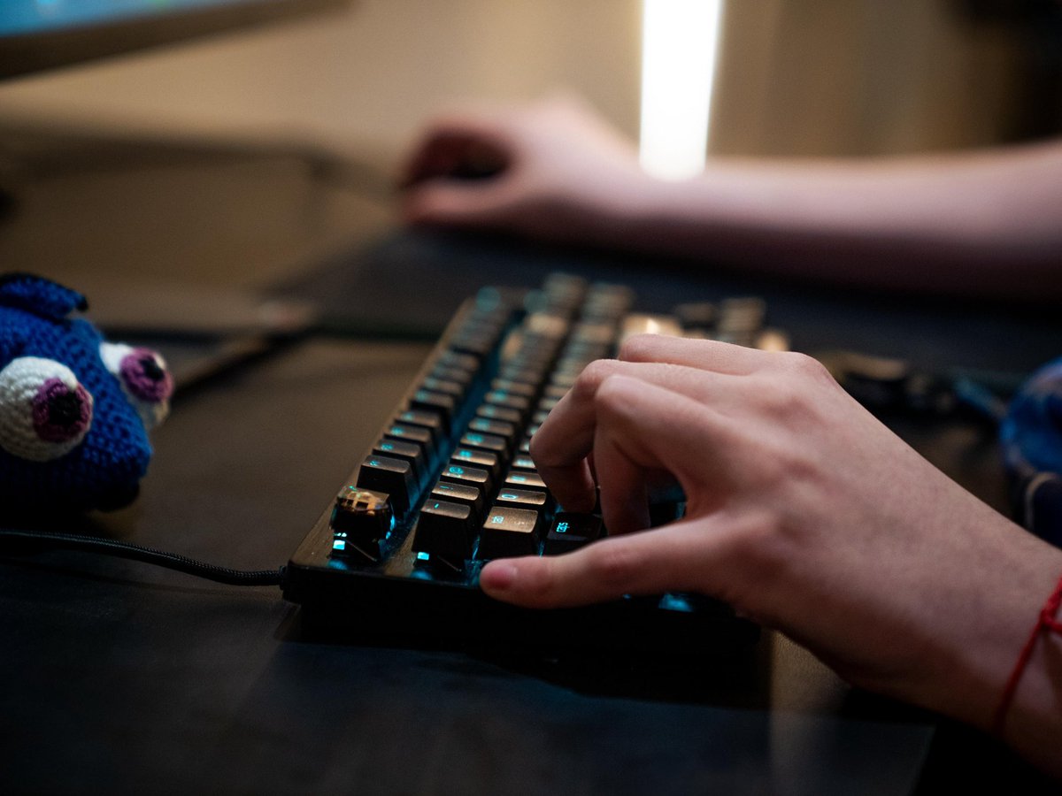 Keyboard cam for tournaments, maybe? holy moly my finger is cooked 😂