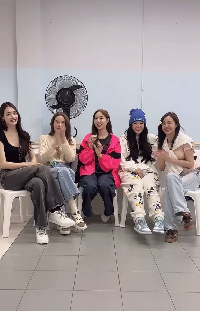 พี่หม่อมของไมกี้ 🧡🐶 tweet media