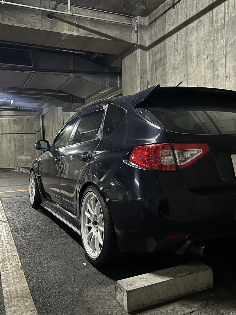 そういえば、こっちでも報告！

デケアルトもとい、
SUBARU IMPREZA WRX STI  GRB 
納車しました。

足車・ロケ車・通勤車だよ()