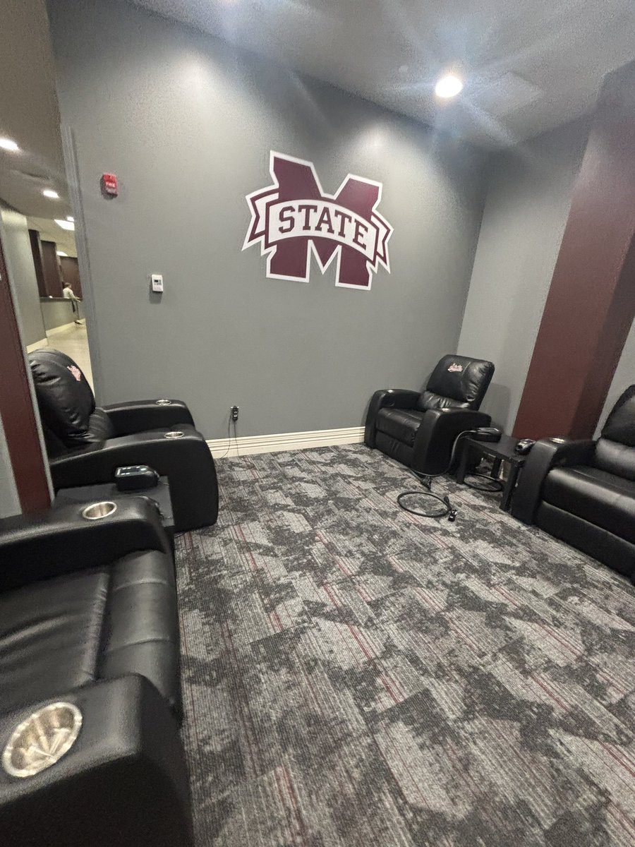 Chantz Babineaux (@chantz_bab) on Twitter photo Just wanted to say thanks to <a href="/CoachCliffOdom/">Cliff Odom</a> for having me at <a href="/HailStateFB/">Mississippi State Football</a> spring practice had a great time!! Just wanted to say thanks to <a href="/CoachCliffOdom/">Cliff Odom</a> for having me at <a href="/HailStateFB/">Mississippi State Football</a> spring practice had a great time!!