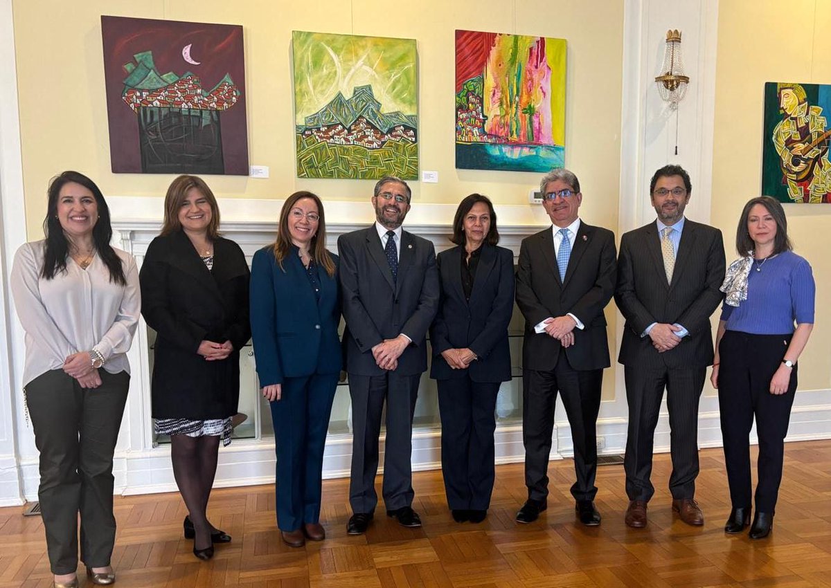 Ecuador en la OEA (@ecuador_oea) on Twitter photo <a href="/Ecuador_OEA/">Ecuador en la OEA</a> recibe a la ex canciller del Perú, Ana María Sánchez, candidata a la Secretaría General Adjunta de la OEA. Expuso su visión sobre el futuro de la Organización, en particular la necesidad de lograr equidad de género y balance geográfico en el liderazgo de la OEA. <a href="/Ecuador_OEA/">Ecuador en la OEA</a> recibe a la ex canciller del Perú, Ana María Sánchez, candidata a la Secretaría General Adjunta de la OEA. Expuso su visión sobre el futuro de la Organización, en particular la necesidad de lograr equidad de género y balance geográfico en el liderazgo de la OEA.