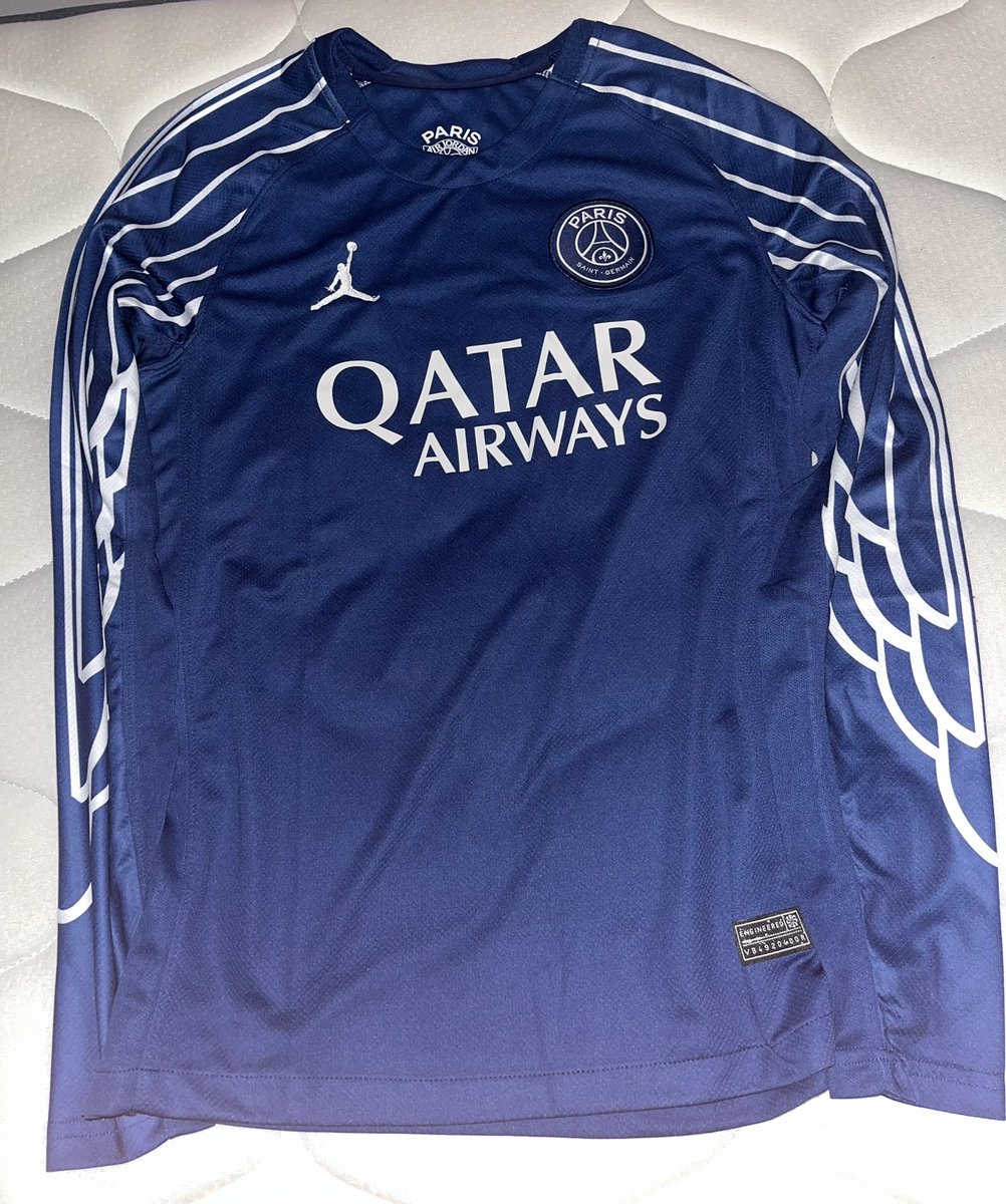 Silvers 🌓 tweet media