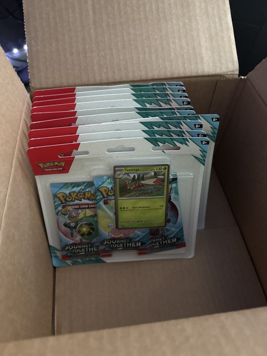 CesarARP97's tweet image. We are getting ready for our stream! 

Don’t forget we’re running a giveaway for a Prismatic Evolutions Booster Bundle! 

Subscribe to our YT channel and leave a comment on our latest video to participate!

Livestream will be done tomorrow for the official JT launch!