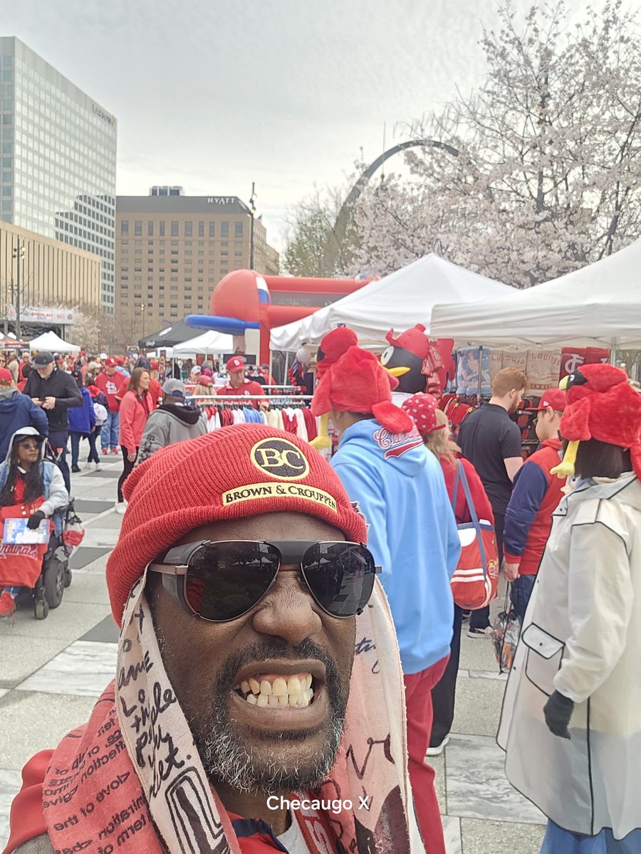 KingChecaugo's tweet photo. Baseball is Back #ChecaugoPartyCaniBUS #KingChecaugoVisuals #ChecaugoCabLLC Fl@out Entertainment LLC xchecaugo@gmail.com 314-224-3505 I am Chief @ChecaugoX @highlight @followers Cardinals Opening Day  Cardinal's Opening Day Celebration  St. Louis Cardinals Cardinals Nation https://t.co/tcHC3Rnpt8