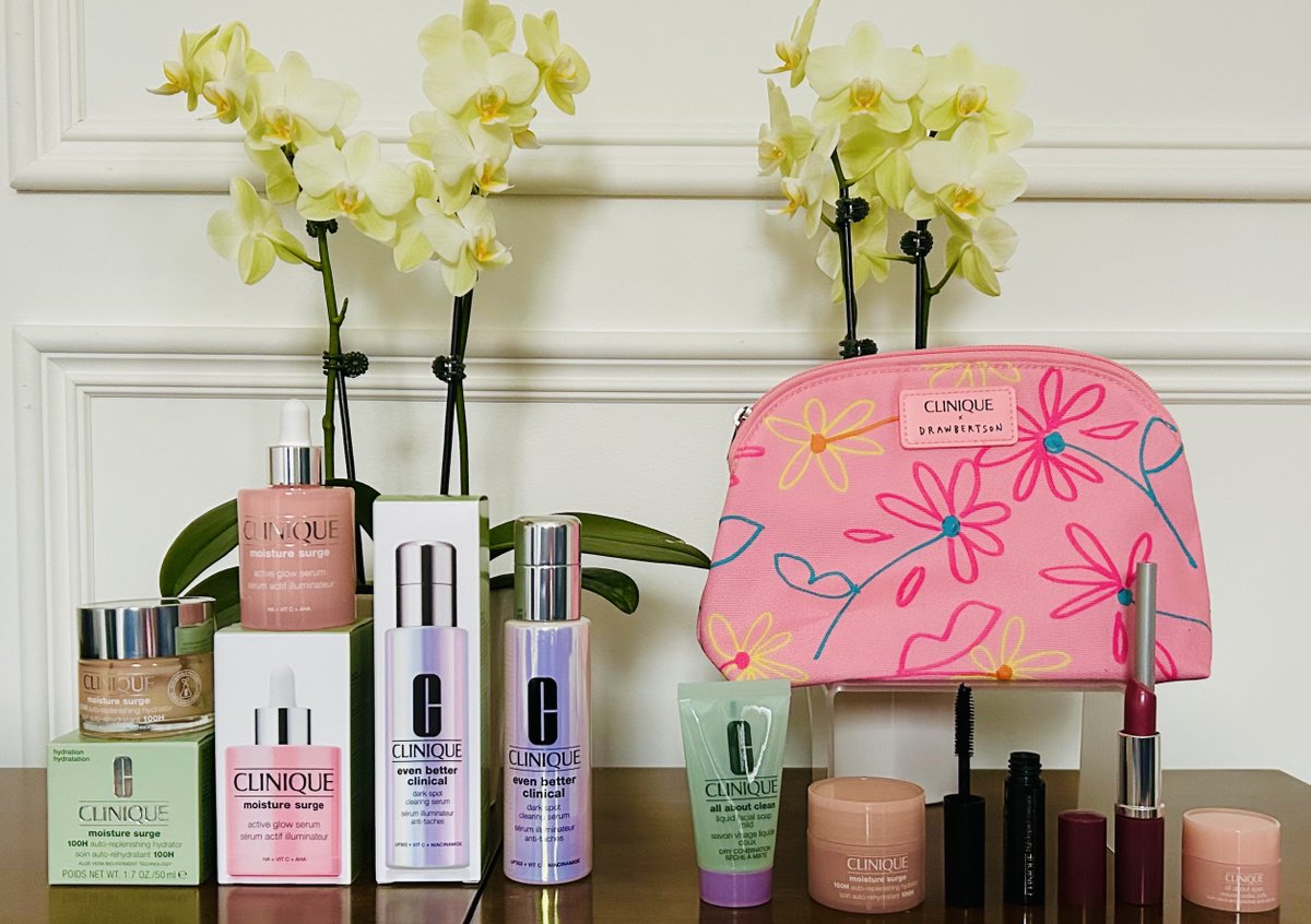 Excited to be giving away this Clinique Spring Refresh set on my blog! It includes the cute GWP at Shoppers plus my current Clinique skincare favourites. Enter on davelackie.com for your chance to #win (ends 04/02)