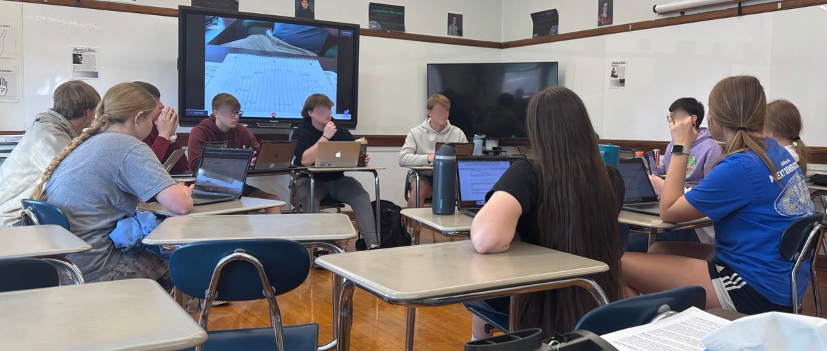 Juniors today had a spider web debate about whether or not we should have used the atomic bomb or not. For such a normally quiet group I loved the conversations they were having and points being made. Today are the days that make me remember why I chose this profession! #sschat