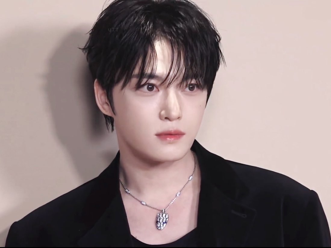 아니
얼굴이
아니
이게맞나?