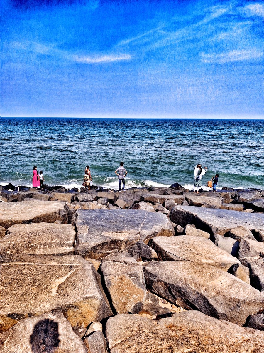 markrajarathnam's tweet photo. Our Bay of Bengal. Pondichéry Pondicherry Puducherry. https://t.co/0mCdo4fmV0