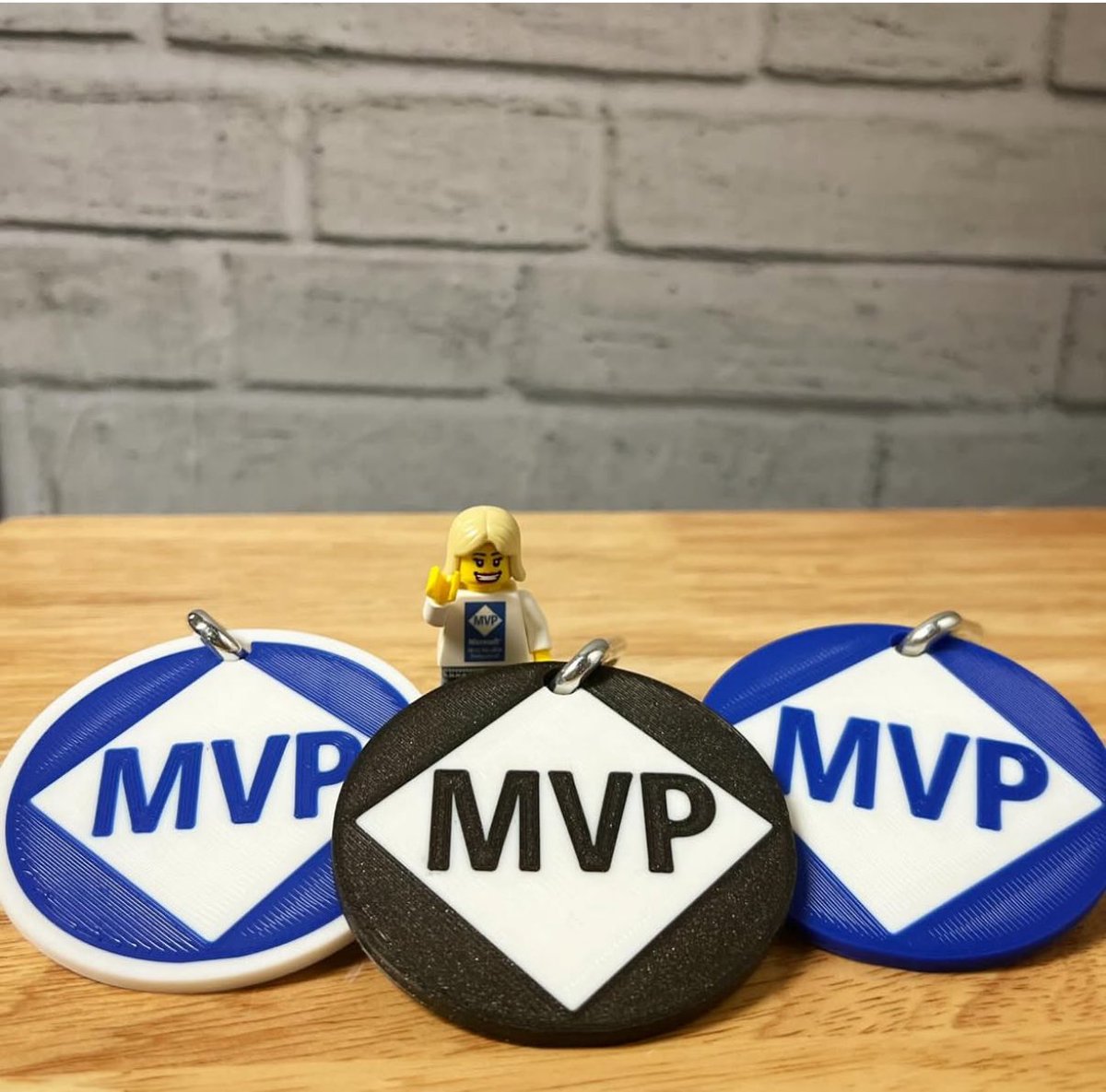 Betsy Weber tweet media