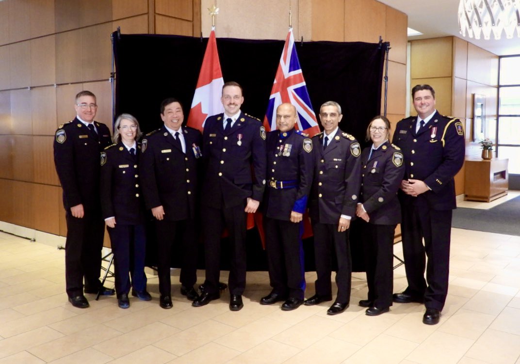 Toronto Paramedic Services tweet media