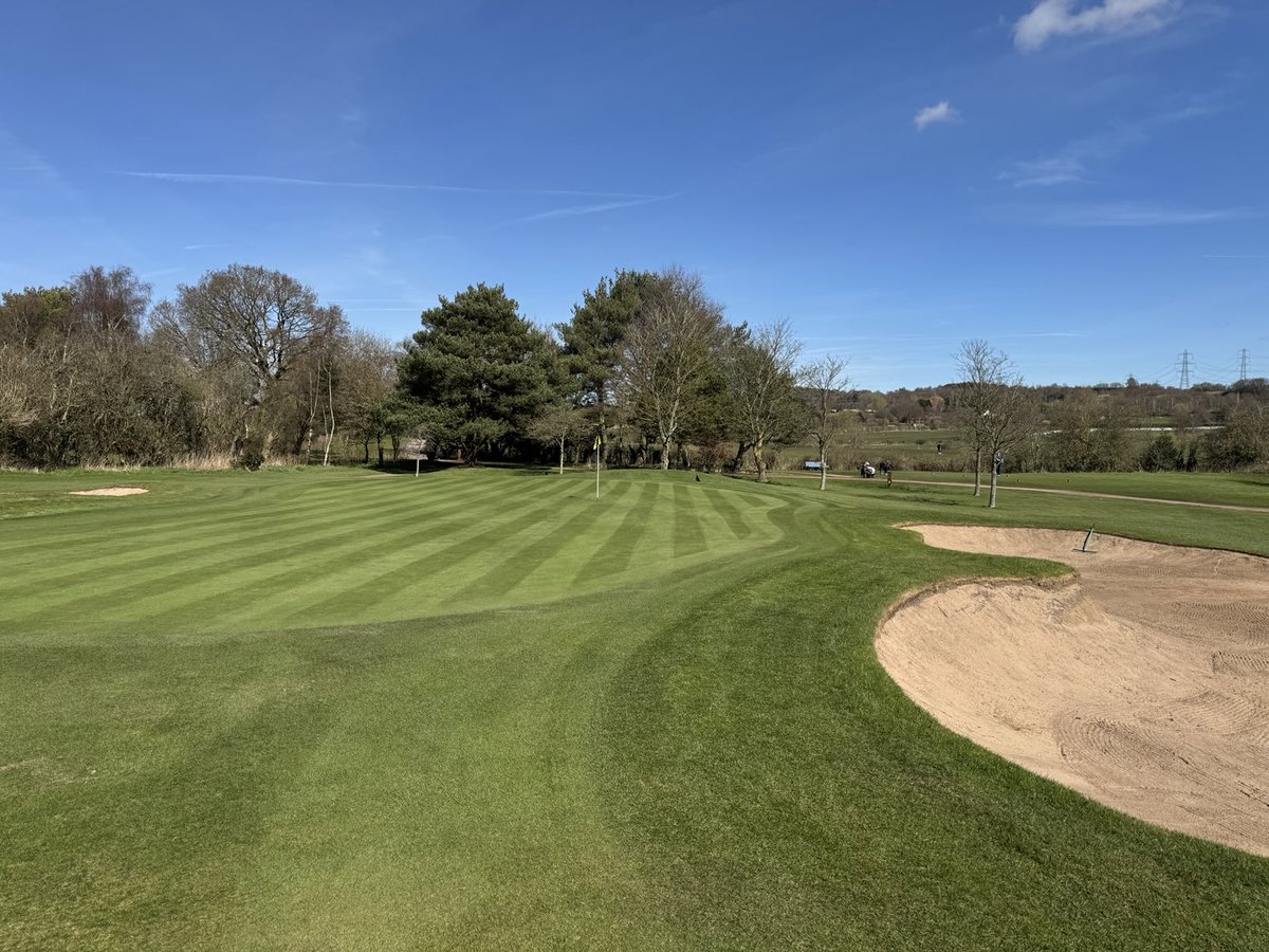 Course taking shape now with the warmer temperatures ⛳️ 😍 ⁦⁦<a href="/GreatBarrGreens/">Great Barr Greens</a>⁩ #golf